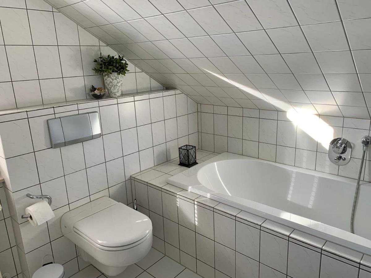 MEINE OASE Ferienwohnung NICHT für Monteure und Gewerbetreibende Horn-Bad Meinberg Exterior foto
